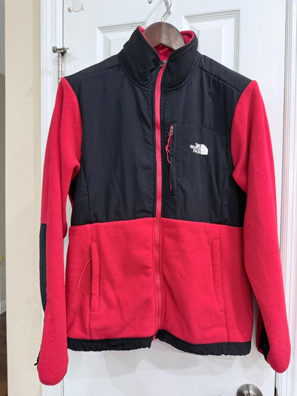 The North Face Knit Fleece Denali Jacket Women’s Large Red Black Full Zip $179